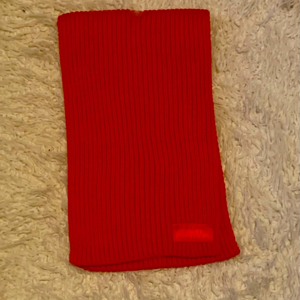 Victoria’s Secret Pink NWT Red Scarf